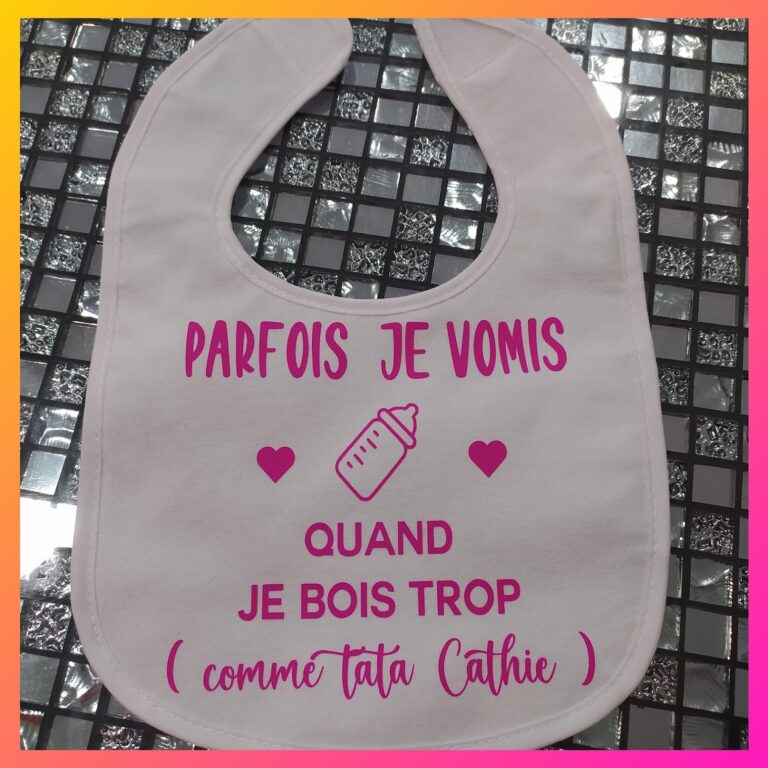 Bavoir bébé personnalisé avec phrase humoristique – cadeau de naissance original