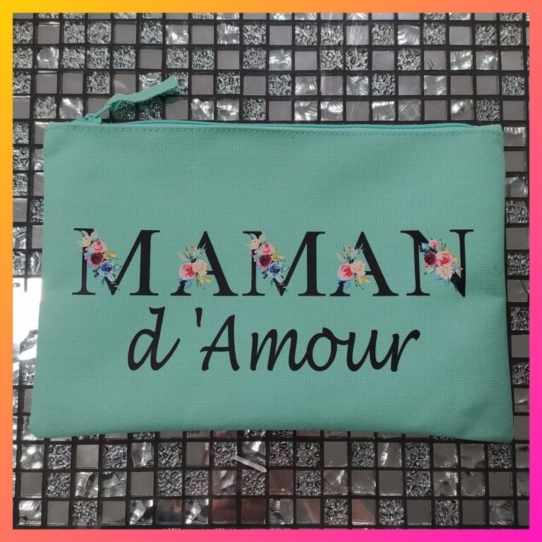 Pochette personnalisée Maman d’Amour avec motif floral – idée cadeau maman